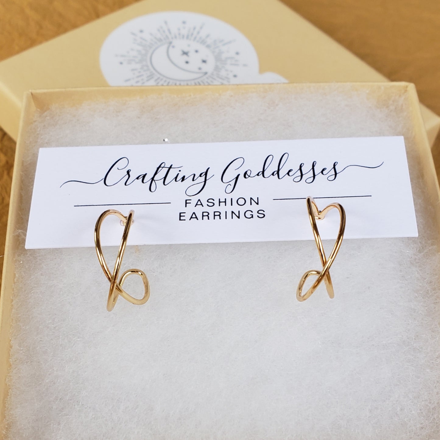 Gold Collection - 18K Gold Minimalist Hoop Post